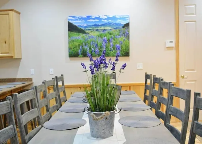 Large Lakeside 5br Mountain Retreat Sleeps 16 Near Lakes Hiking Sunrise *