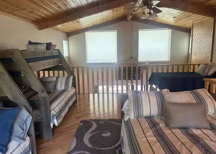 Large Lakeside 5br Mountain Retreat Sleeps 16 Near Lakes Hiking Sunrise *