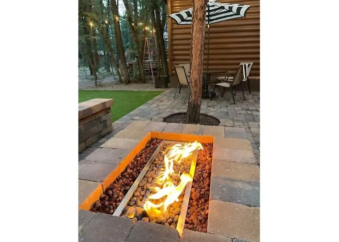Large Lakeside 5br Mountain Retreat Sleeps 16 Near Lakes Hiking Sunrise *